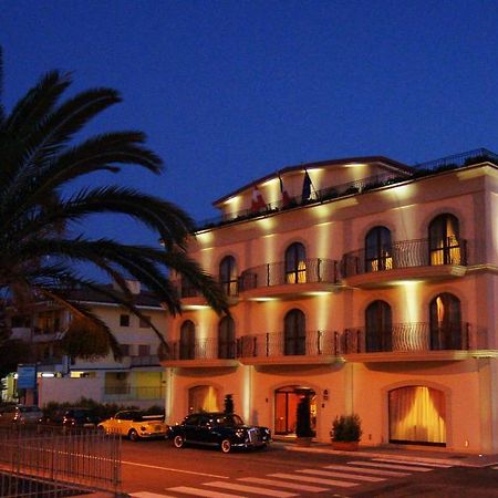 Bram Hotel Ламеция Терме Екстериор снимка