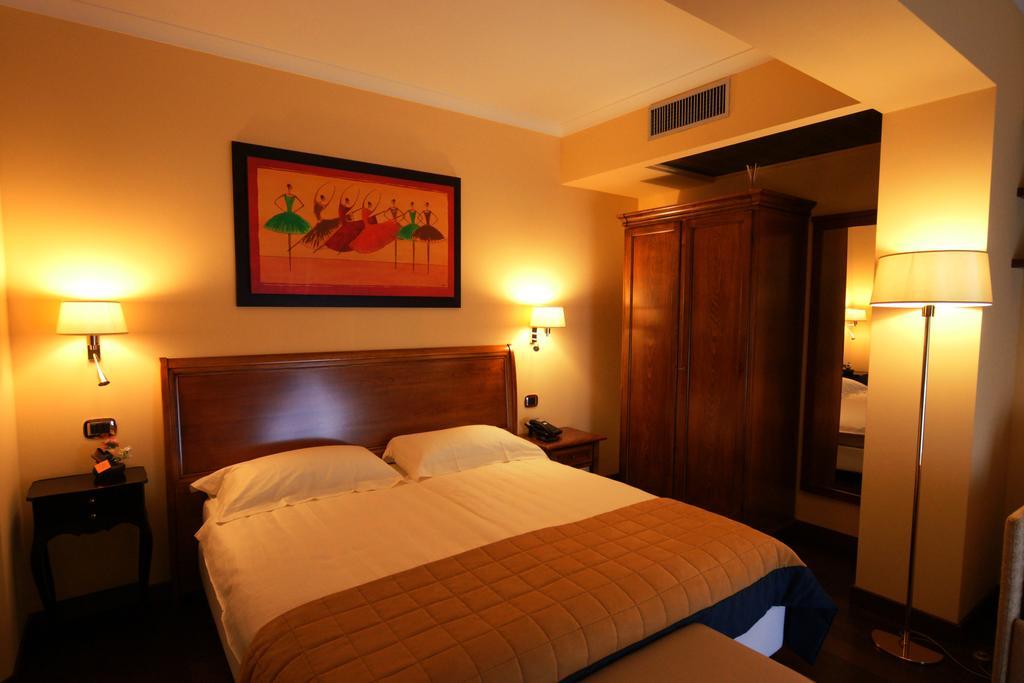 Bram Hotel Ламеция Терме Стая снимка
