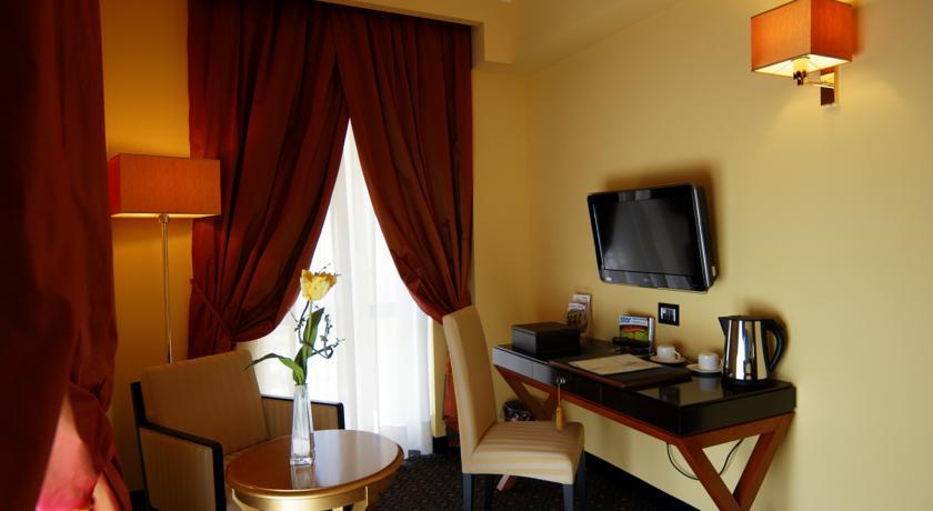 Bram Hotel Ламеция Терме Екстериор снимка