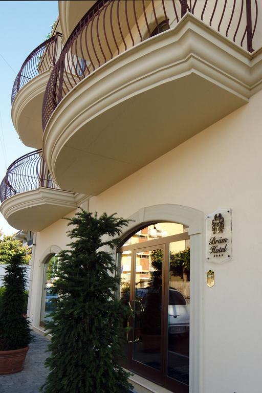 Bram Hotel Ламеция Терме Екстериор снимка